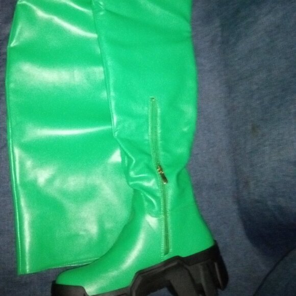 AZALEA WANG " IT'S UP FROM HERE "THIGH HIGH FLATFORM BOOT /GREEN (BRAND NEW !) - Picture 7 of 7